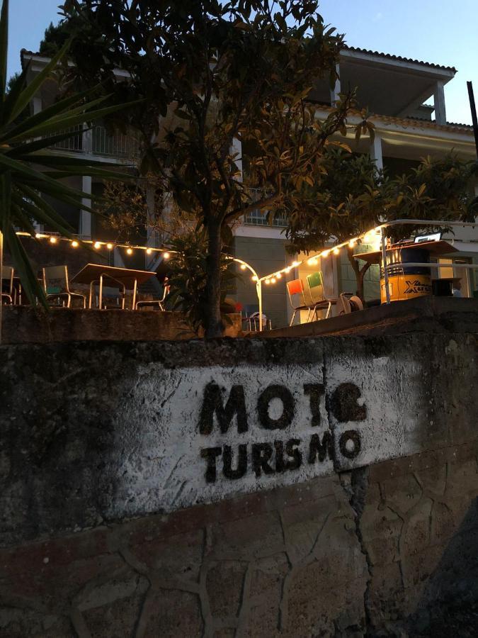 Mototurismo - Alla Scoperta Della Sardegna Sarroch Buitenkant foto