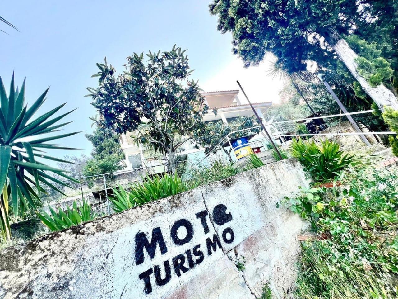 Mototurismo - Alla Scoperta Della Sardegna Sarroch Buitenkant foto